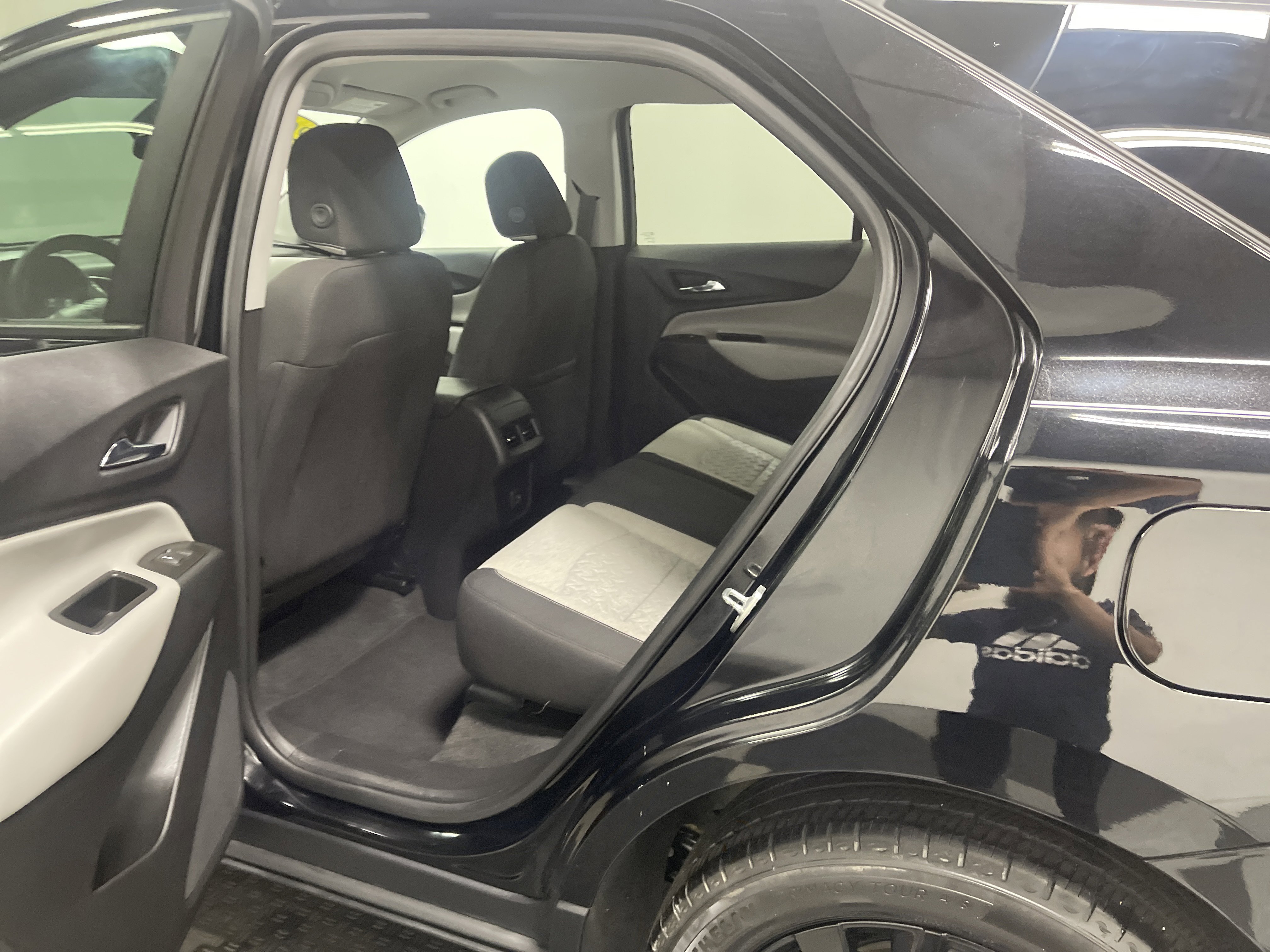 Used 2023 Chevrolet Equinox LS w/ LS Convenience Package image 13