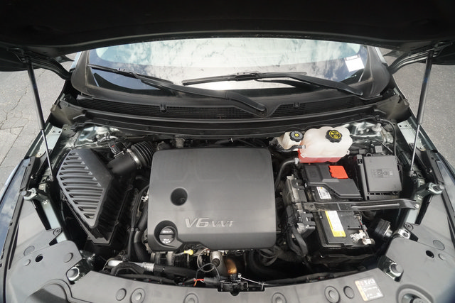 Used 2023 Buick Enclave Essence w/ Experience Buick Package FWD image 10