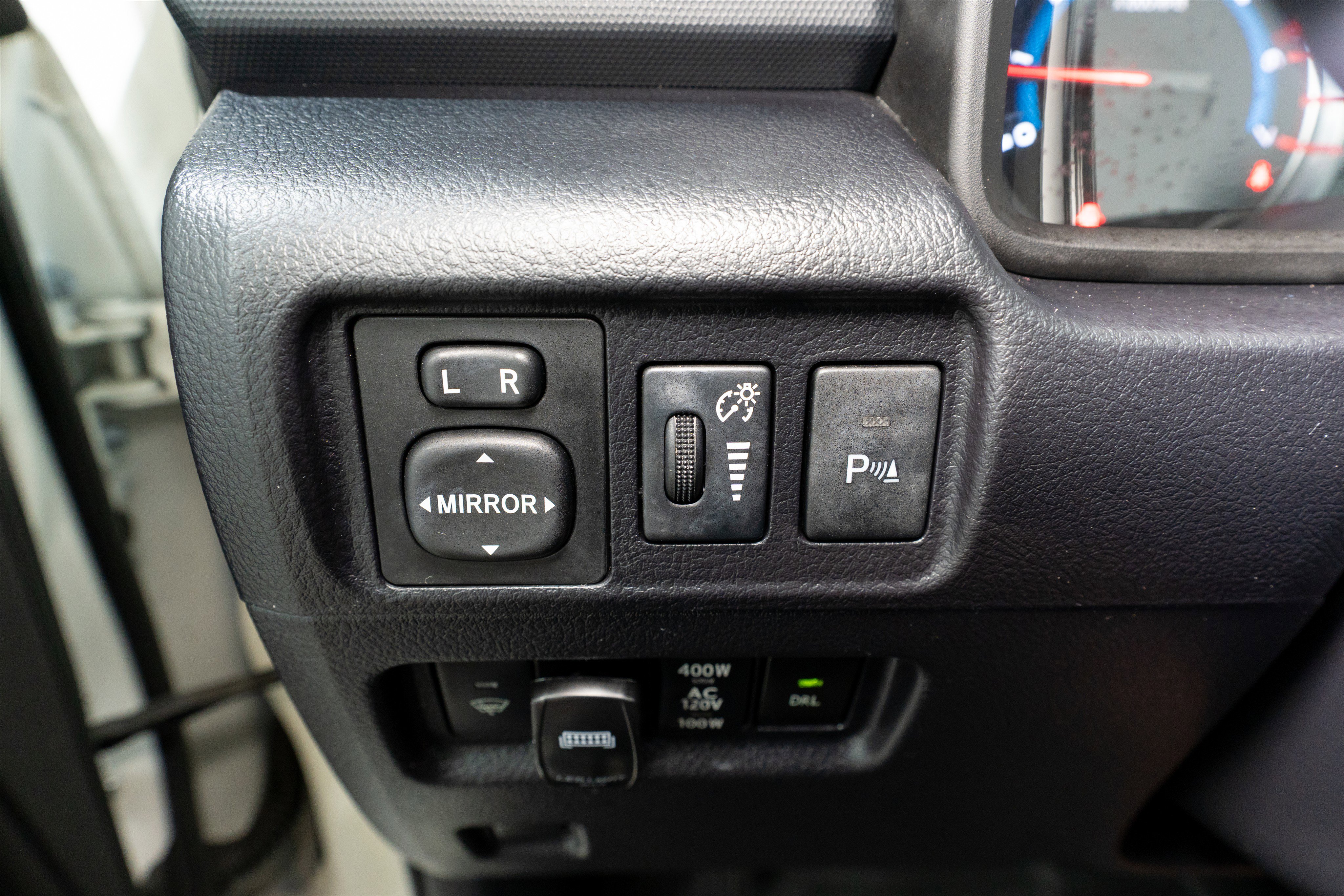 Used 2018 Toyota 4Runner Limited image 31