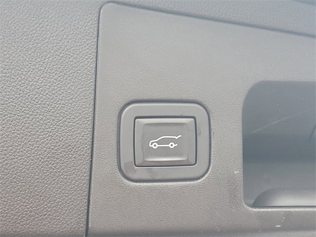 Used 2018 Cadillac XT5 FWD image 8