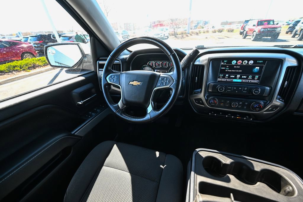 Used 2018 Chevrolet Silverado 1500 LT w/ All Star Edition image 32