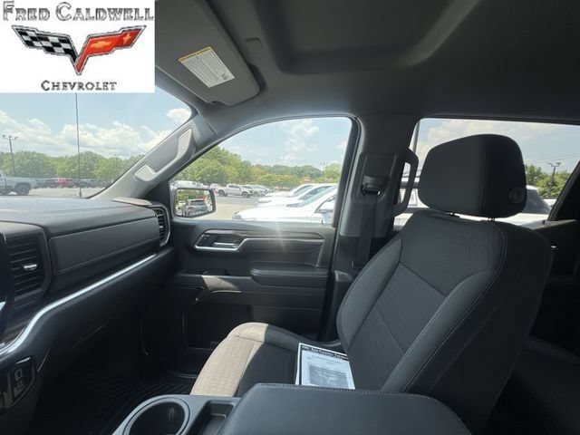 Used 2023 Chevrolet Silverado 1500 LT AWD/4WD image 11