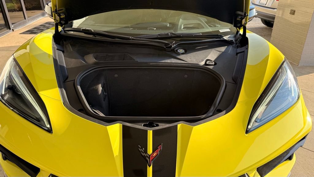 Used 2021 Chevrolet Corvette Stingray Premium Conv w/ Z51 Performance Package RWD image 49