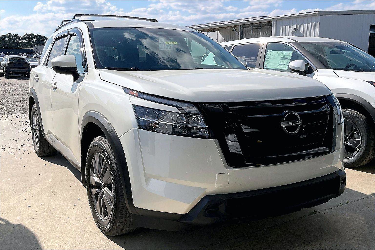 Used 2022 Nissan Pathfinder SV w/ SV Black Package