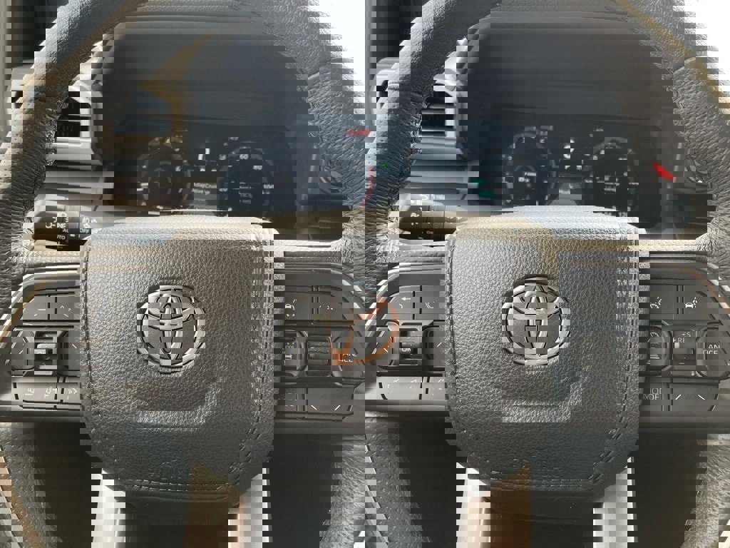 Certified 2025 Toyota Tacoma TRD Off-Road image 14