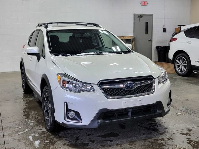 Used 2017 Subaru Crosstrek 2.0i Premium w/ Moonroof Package image 4