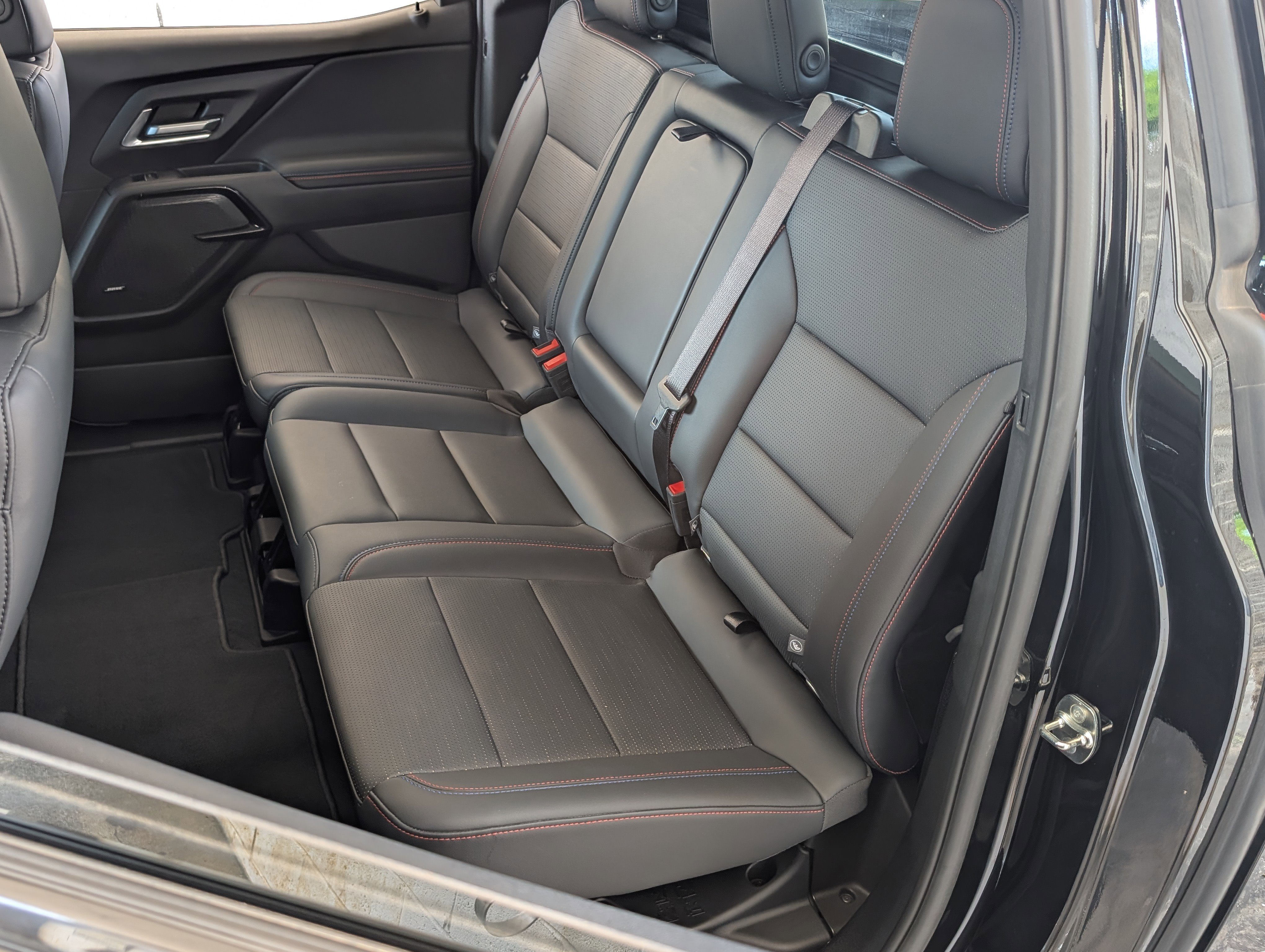 Used 2024 Chevrolet Silverado EV RST AWD/4WD image 18