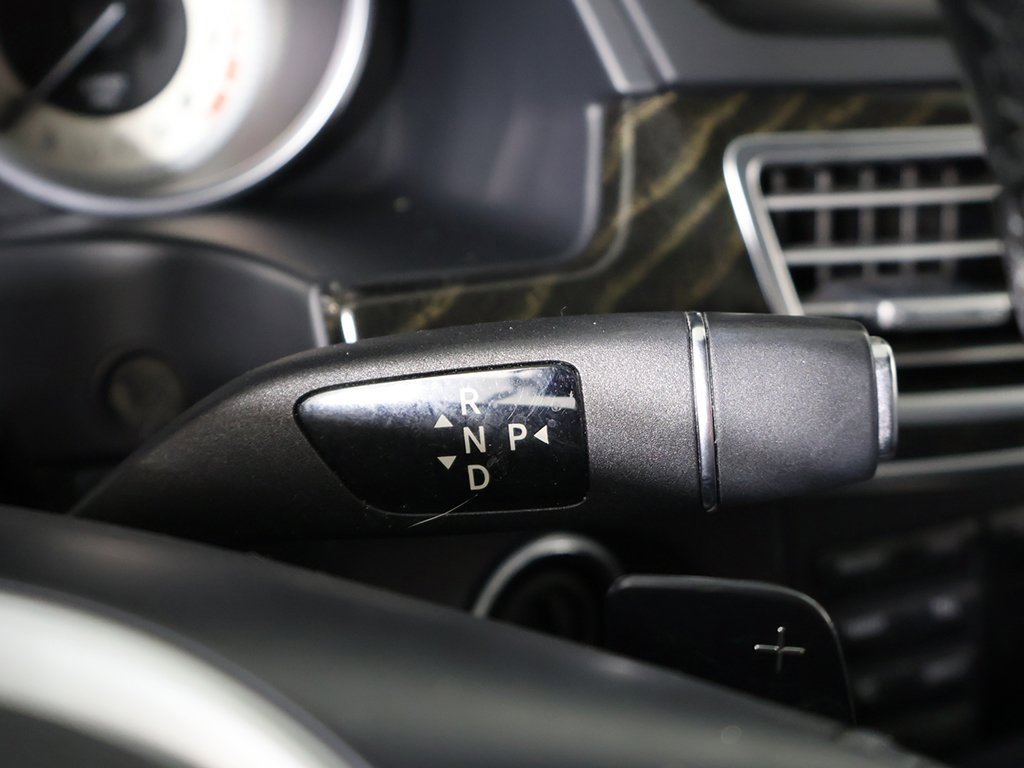 Used 2015 Mercedes-Benz E 400 4MATIC Sedan w/ Lighting Package image 42