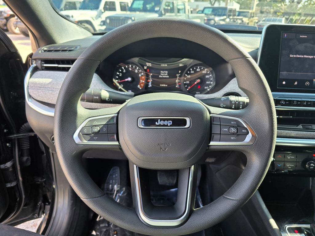 Used 2025 Jeep Compass Sport image 16