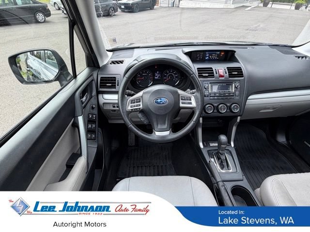 Used 2015 Subaru Forester 2.5i Touring AWD/4WD image 25
