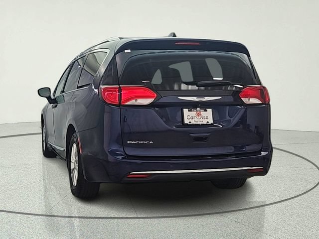 Used 2019 Chrysler Pacifica Touring-L FWD image 5
