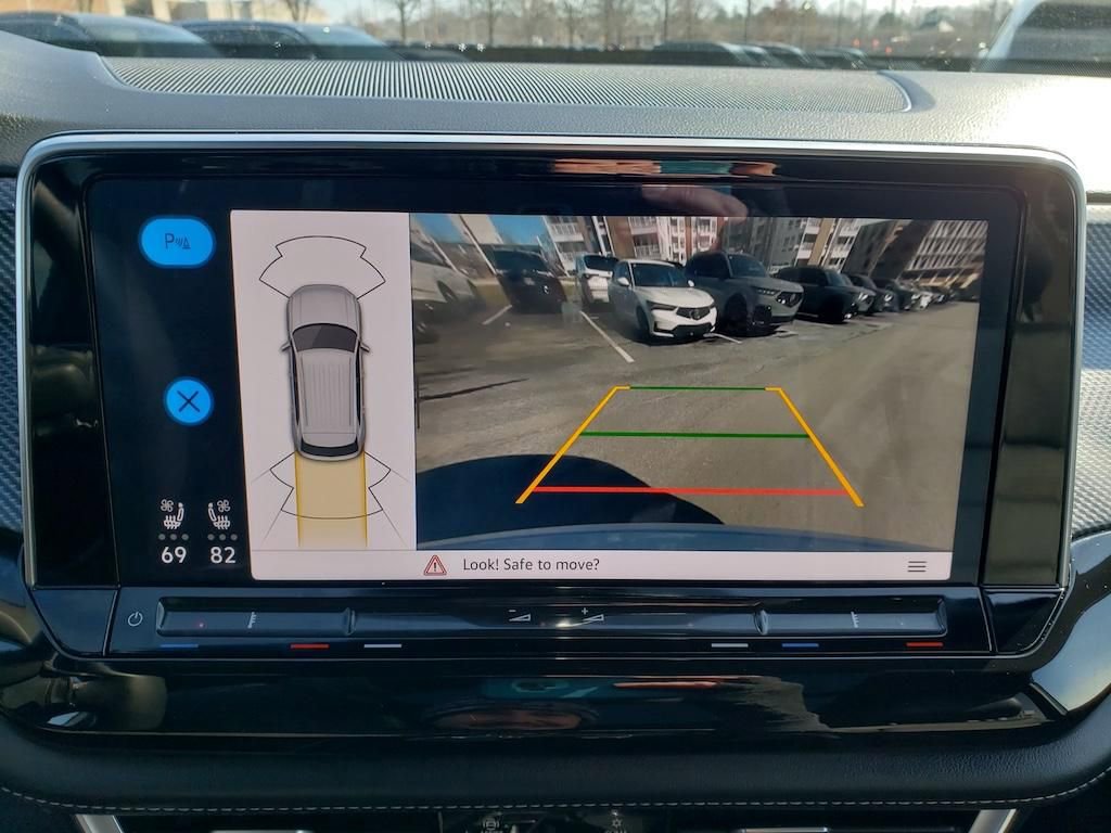 Used 2024 Volkswagen Atlas Cross Sport SEL image 27