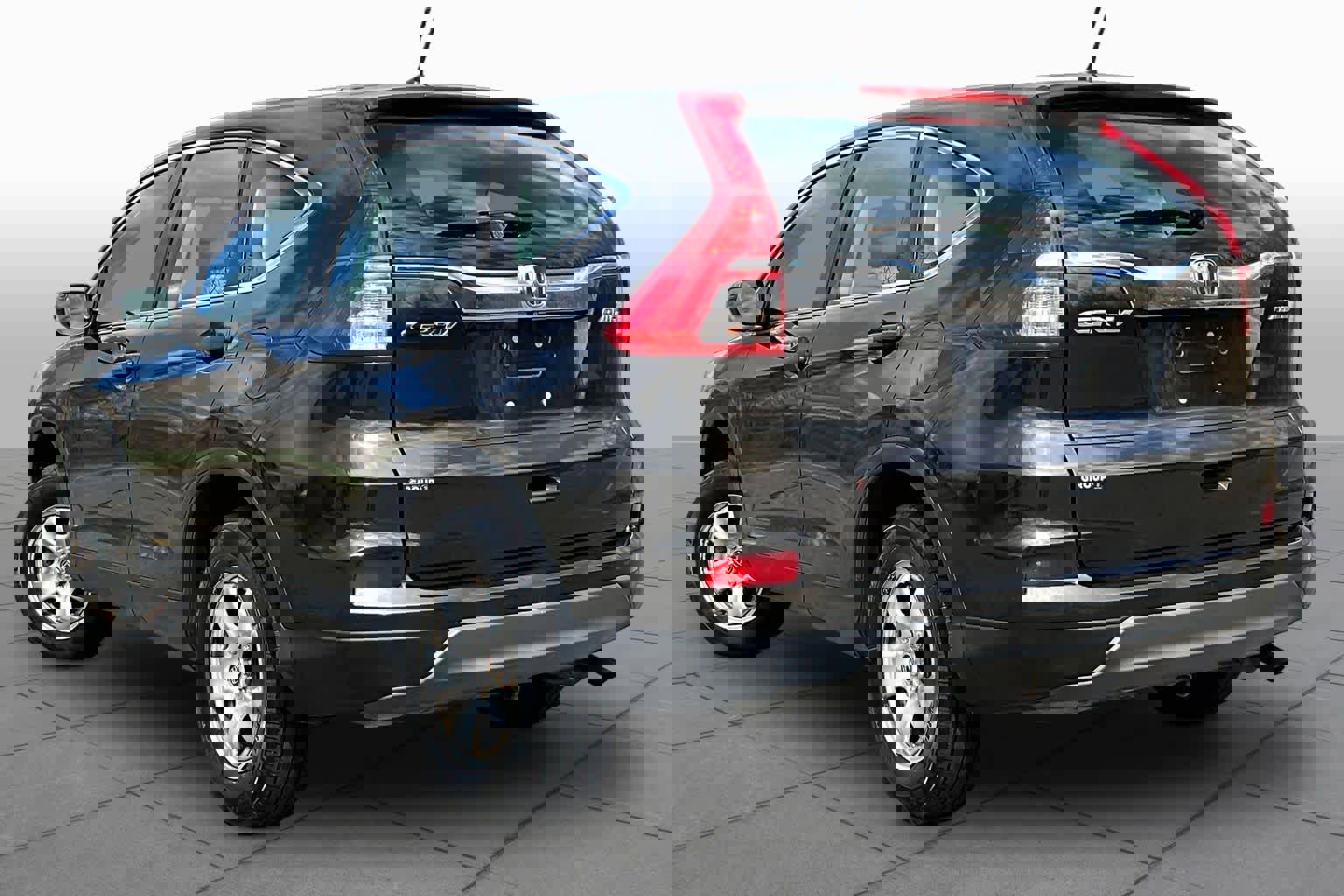 Used 2015 Honda CR-V LX image 11