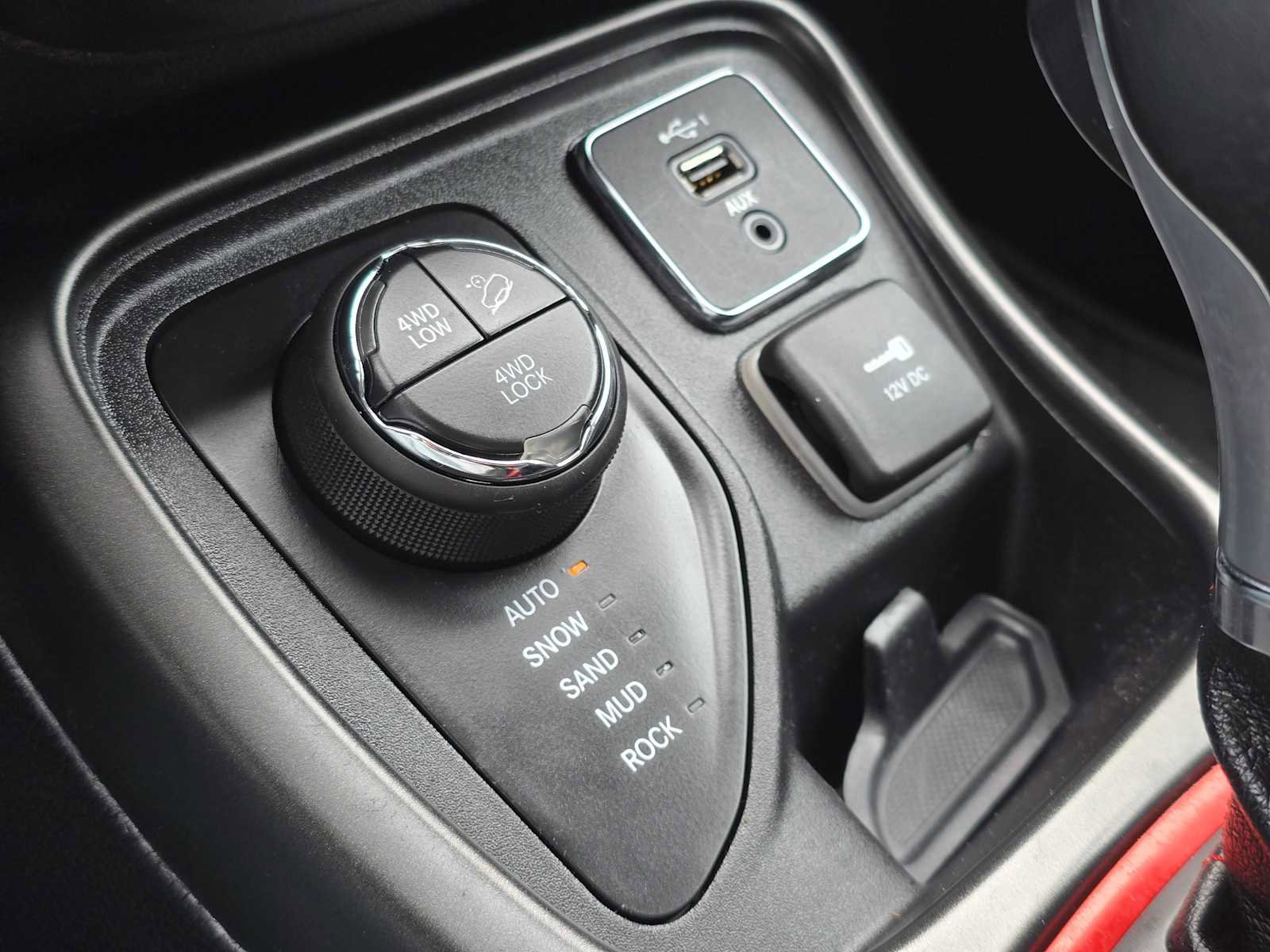 Used 2021 Jeep Compass Trailhawk image 34