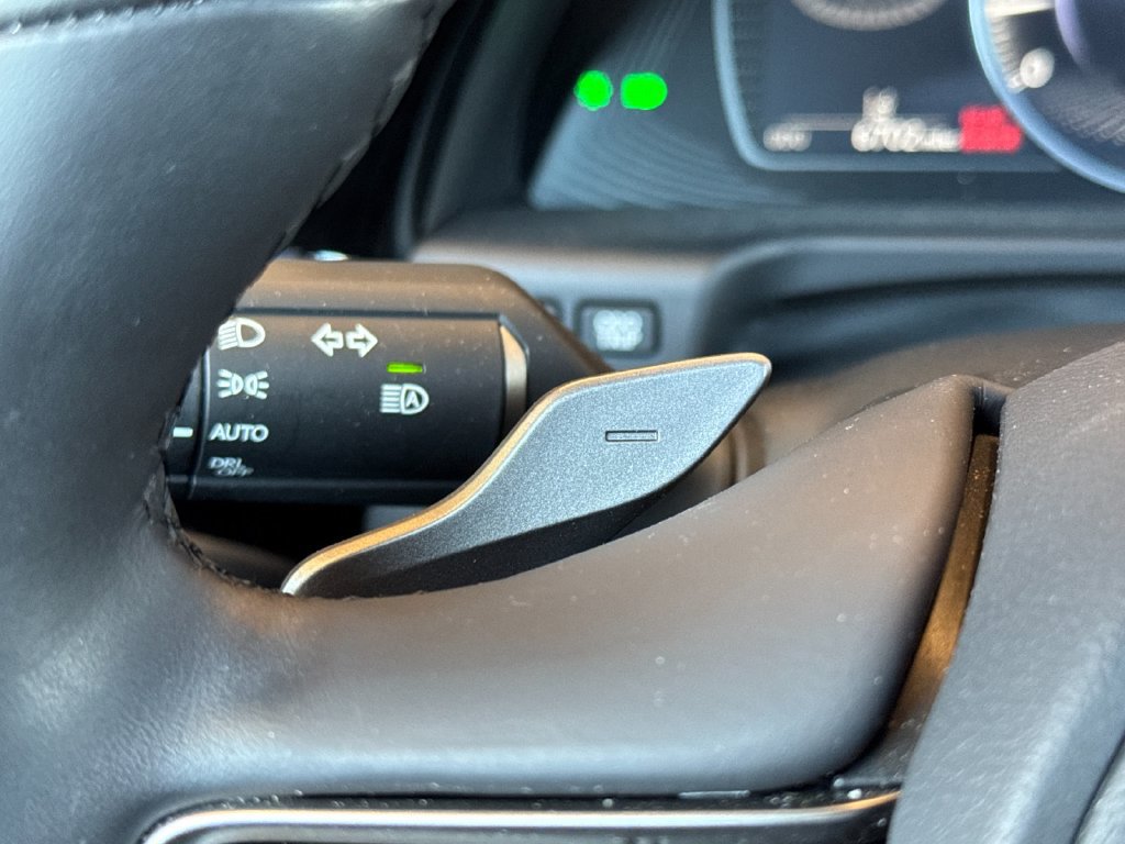 Used 2025 Lexus ES 350 w/ Premium Package FWD image 32