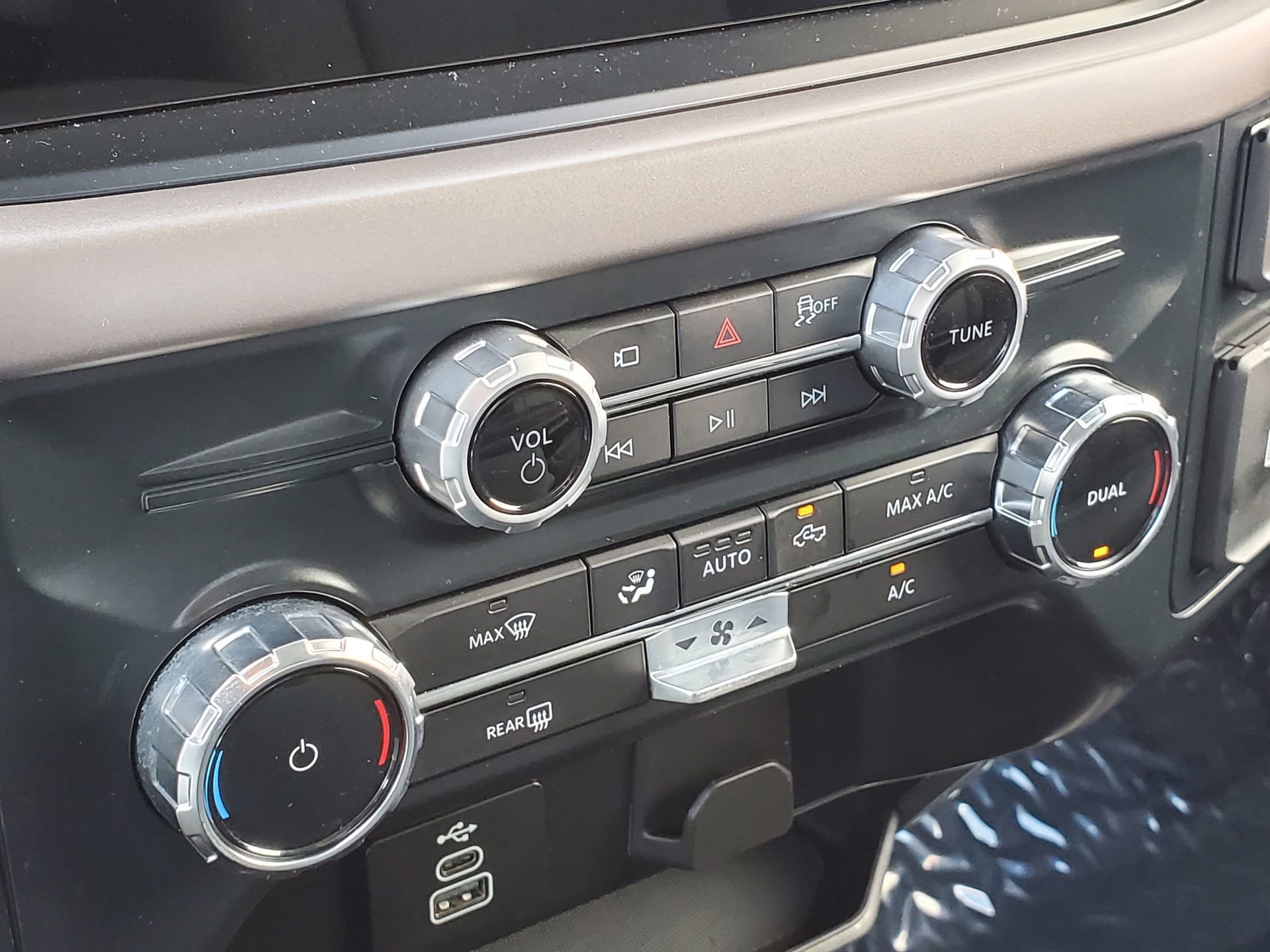 Used 2025 Ford F150 XLT w/ Equipment Group 301A Standard image 26