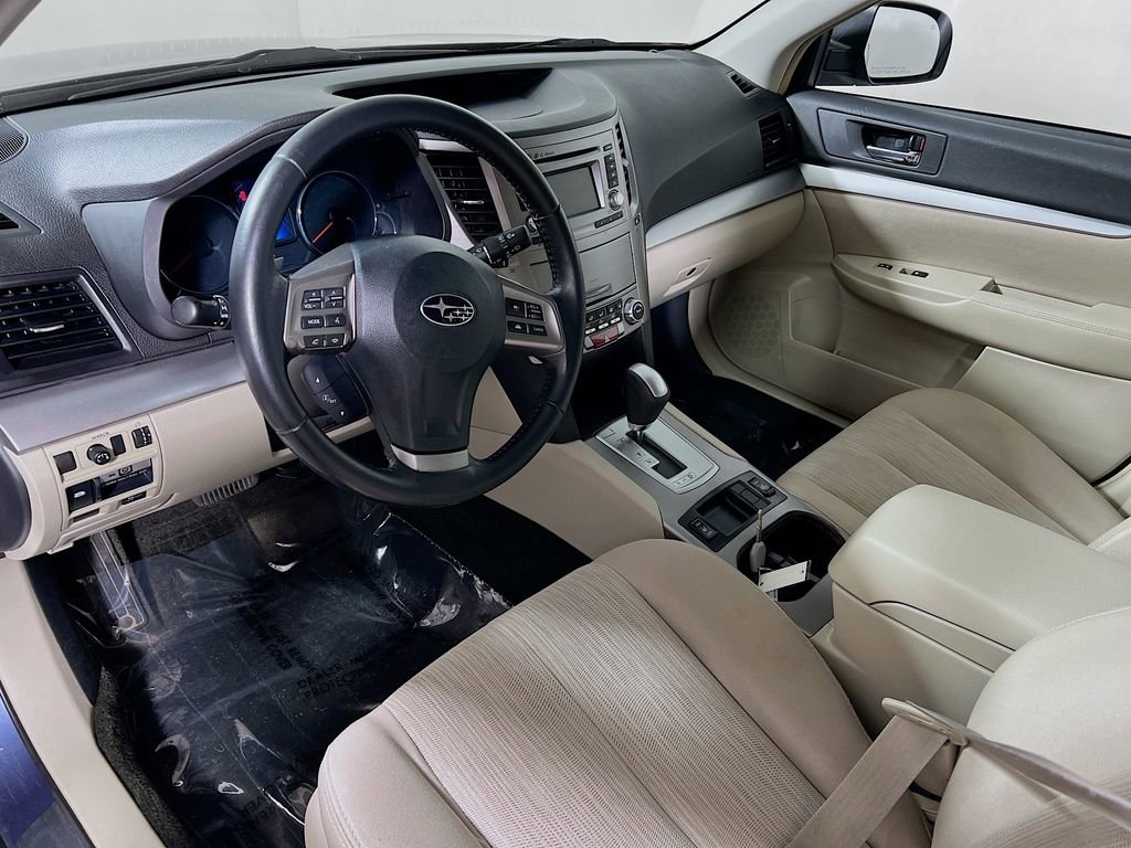 Used 2014 Subaru Outback 2.5i Premium AWD/4WD image 9
