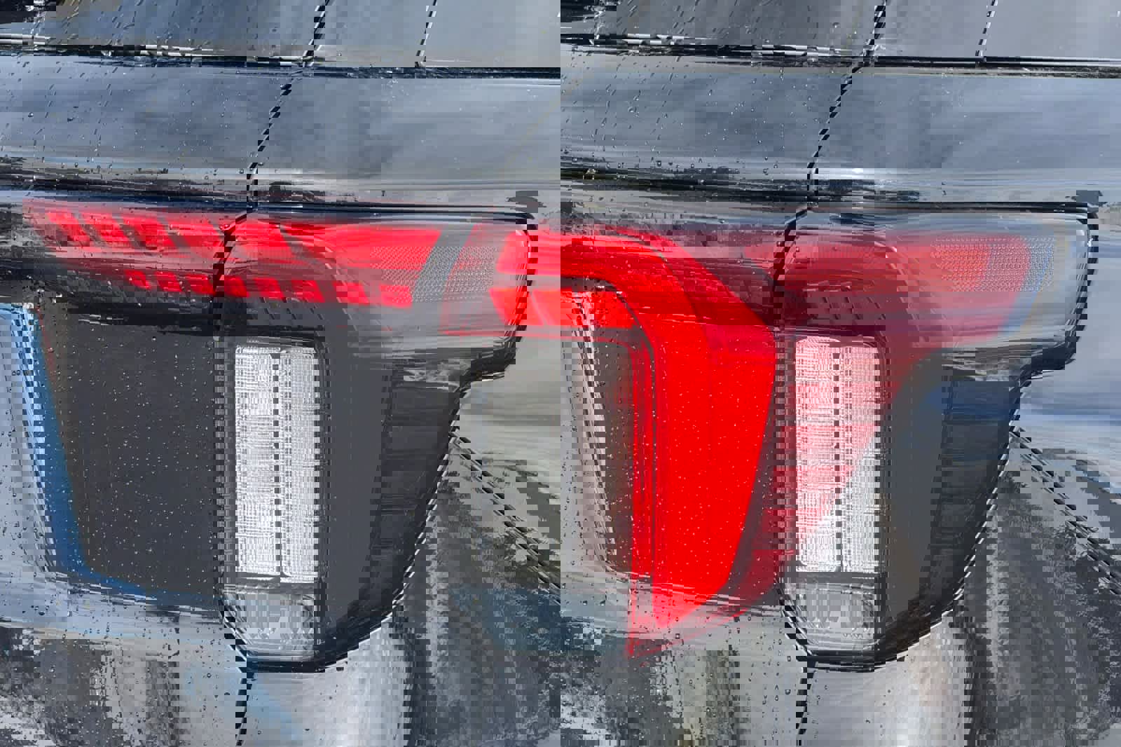 New 2026 Ford Explorer ST-Line w/ ST-Line Street Pack image 36