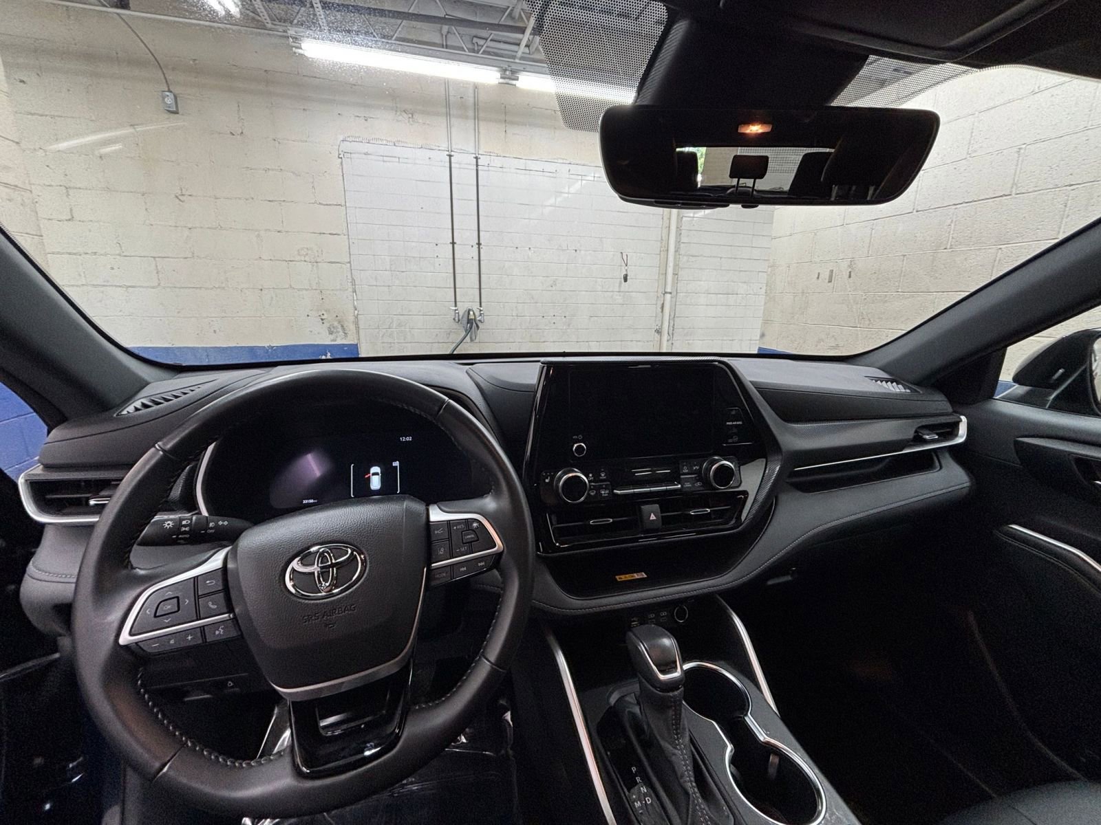 Used 2025 Toyota Highlander XSE AWD/4WD image 33