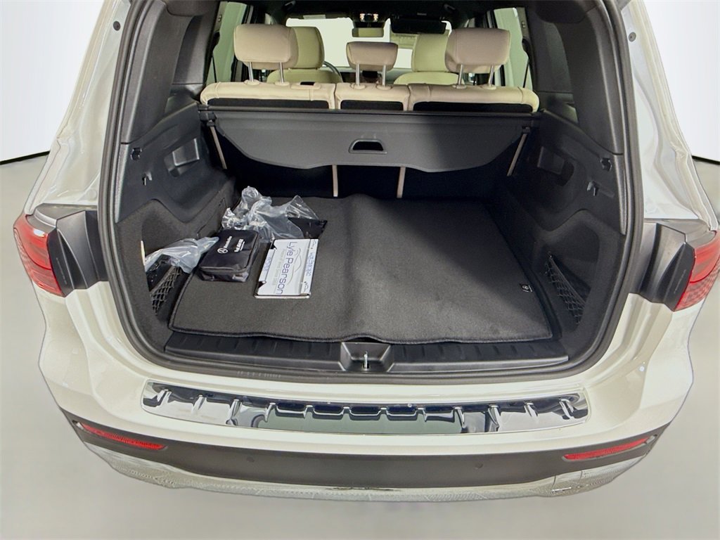 Used 2025 Mercedes-Benz GLB 250 4MATIC image 25