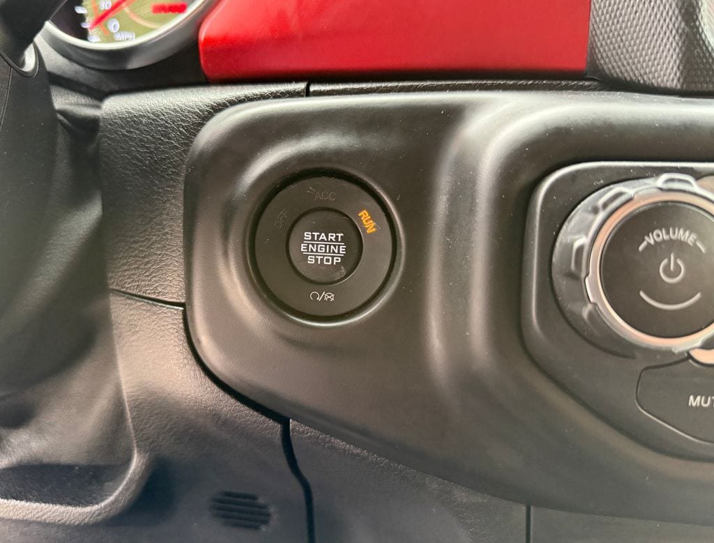 Used 2020 Jeep Wrangler Unlimited Rubicon AWD/4WD image 13