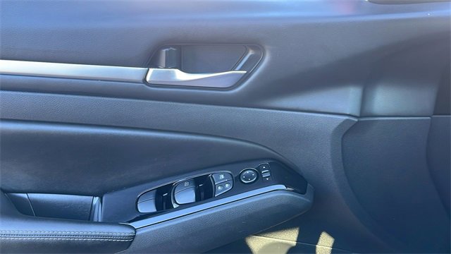 Used 2023 Nissan Altima 2.5 SV image 27