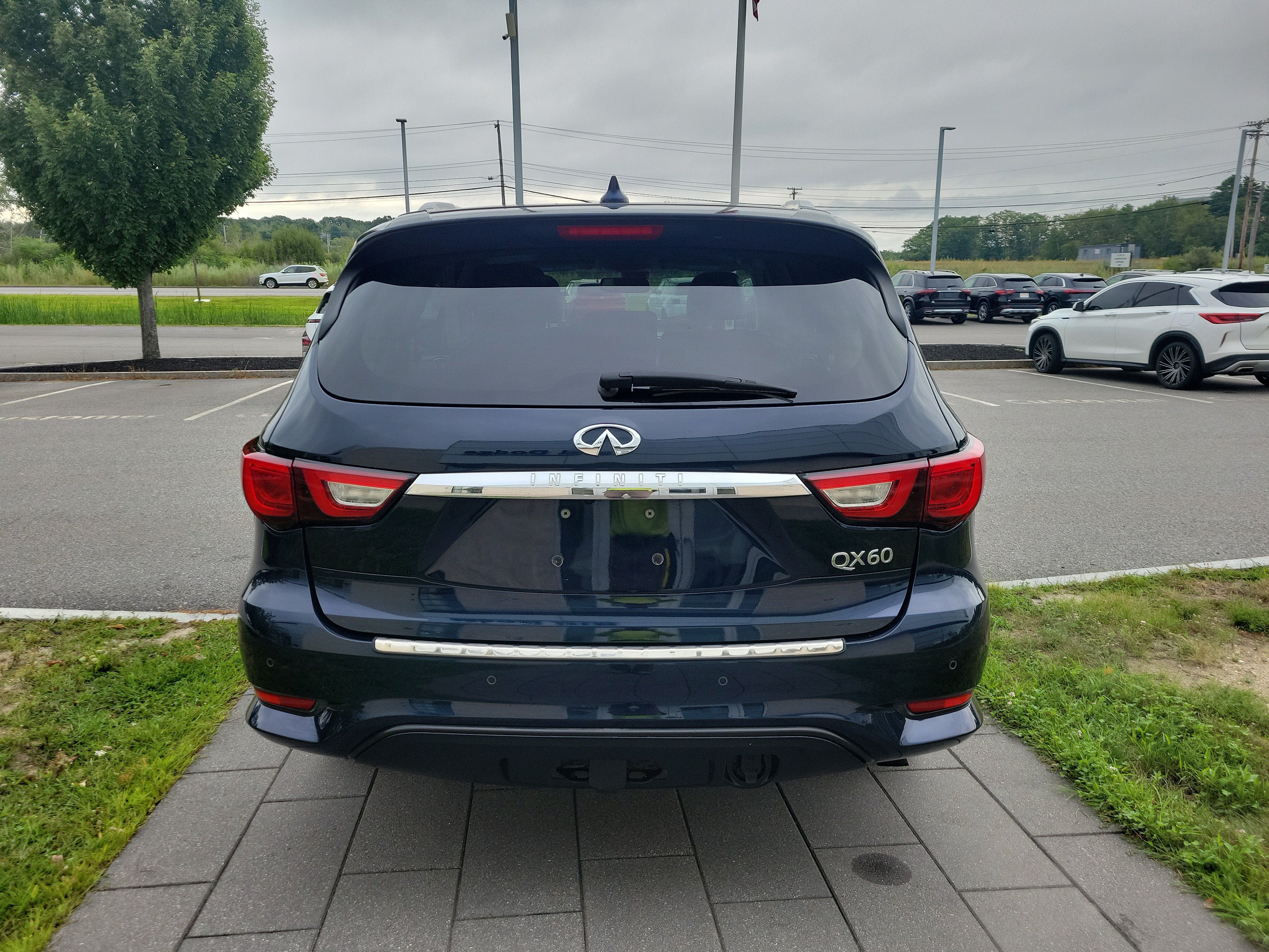 Used 2018 INFINITI QX60 Luxe w/ Premium Plus Package AWD/4WD image 6