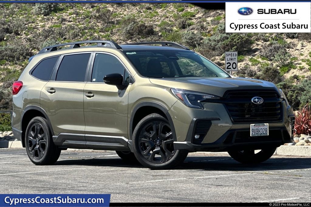 Used 2025 Subaru Ascent Bronze Edition w/ Popular Package #2 image 1