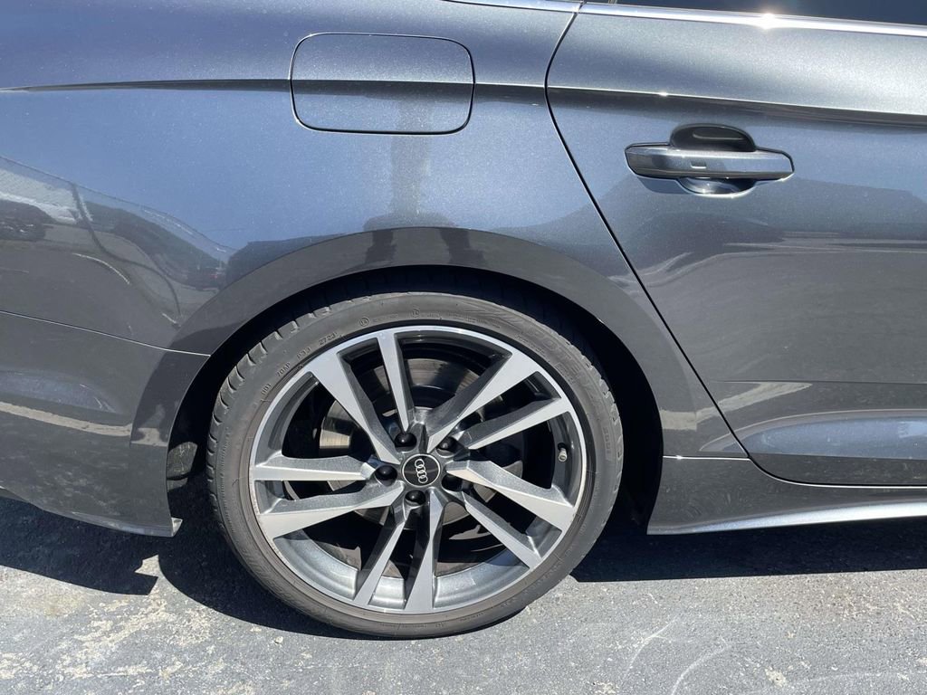 Used 2022 Audi S5 Premium image 25