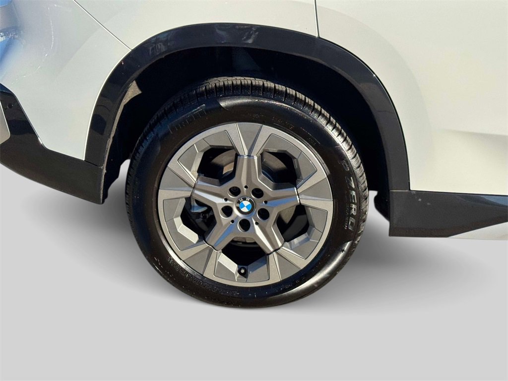Certified 2025 BMW X1 xDrive28i w/ Convenience Package image 4