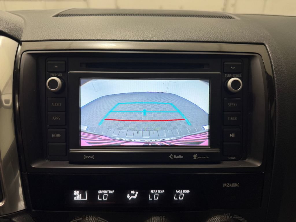 Used 2018 Toyota Sequoia SR5 AWD/4WD image 17