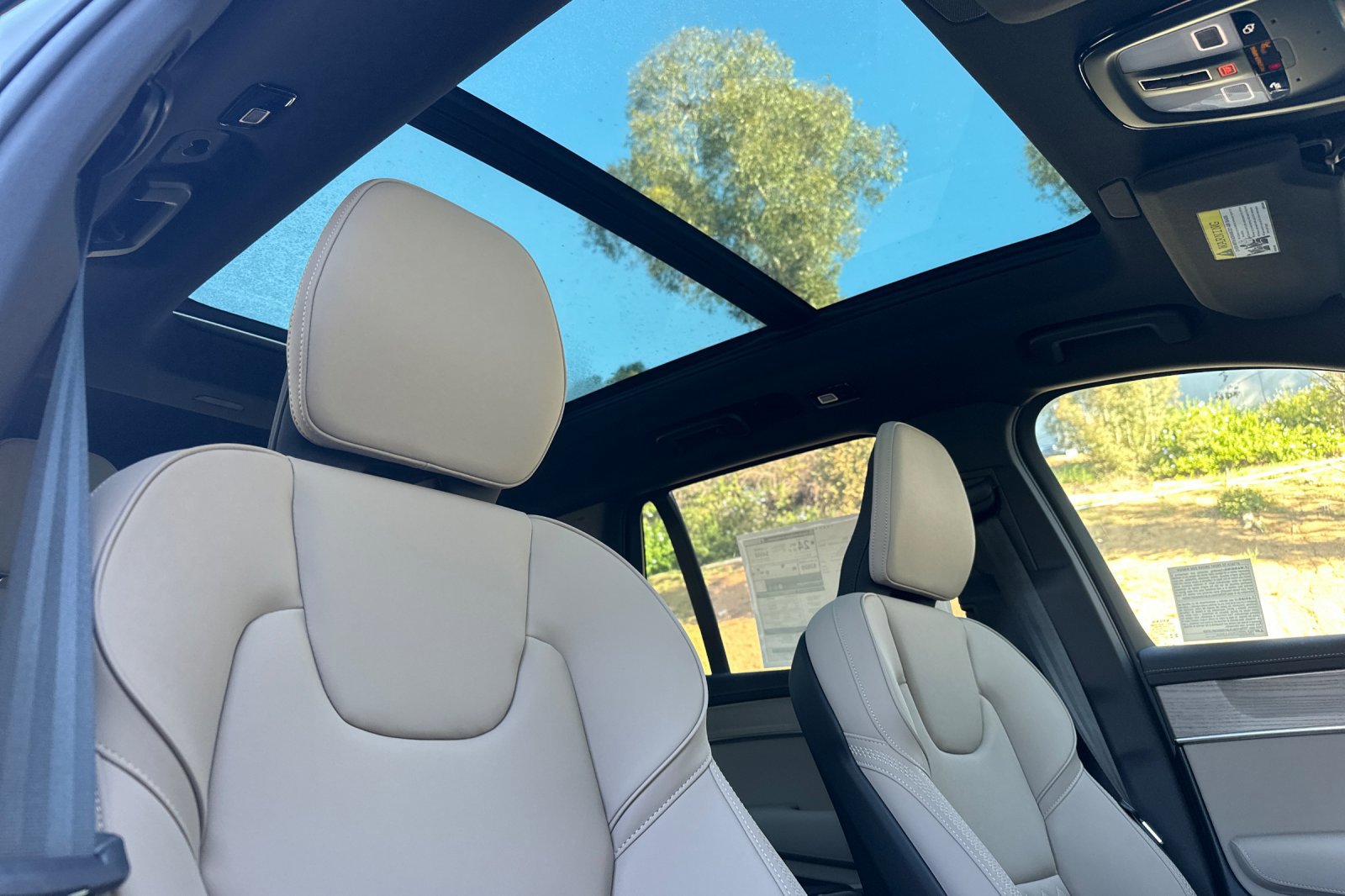 New 2026 Volvo XC90 B5 Plus AWD/4WD image 15