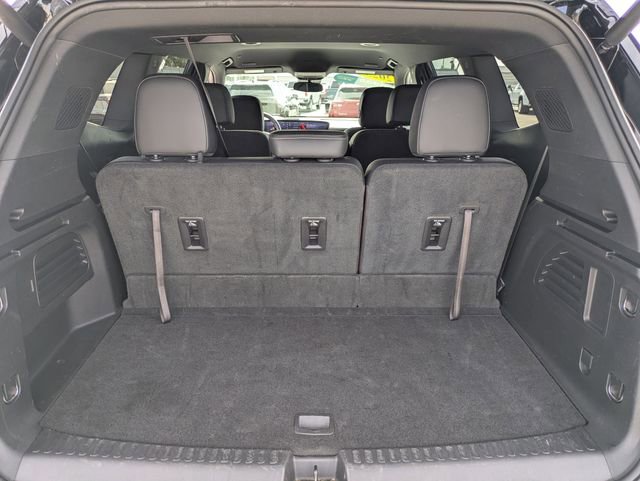 Certified 2025 Buick Enclave Preferred image 13