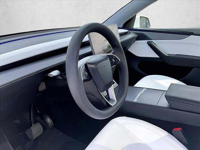 Used 2026 Tesla Model Y AWD image 13