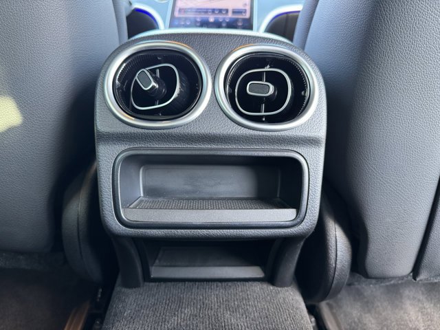 Used 2023 Mercedes-Benz C 300 Sedan image 9