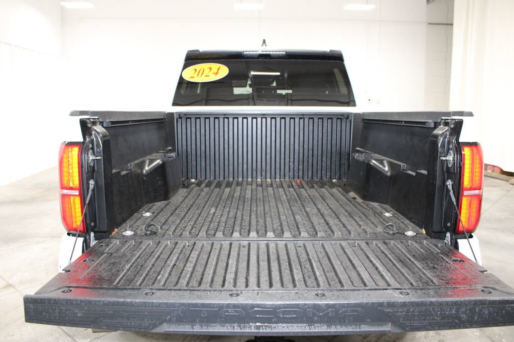 Used 2024 Toyota Tacoma SR5 image 27