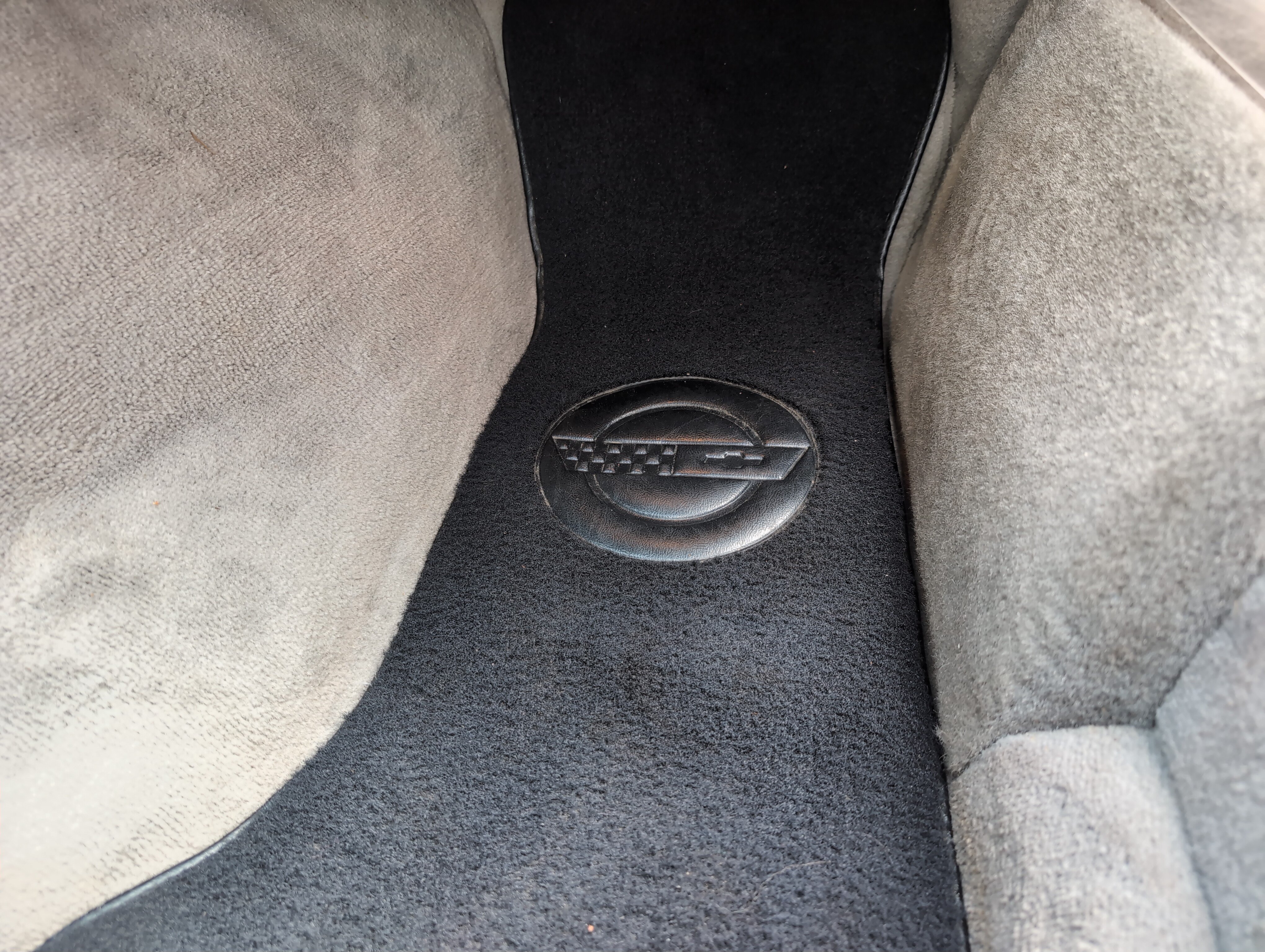 Used 1995 Chevrolet Corvette Coupe RWD image 40