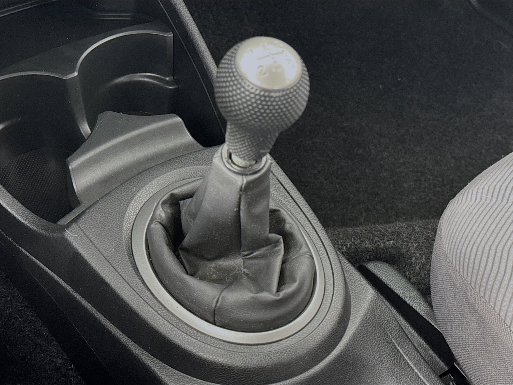 Used 2010 Honda Fit image 15