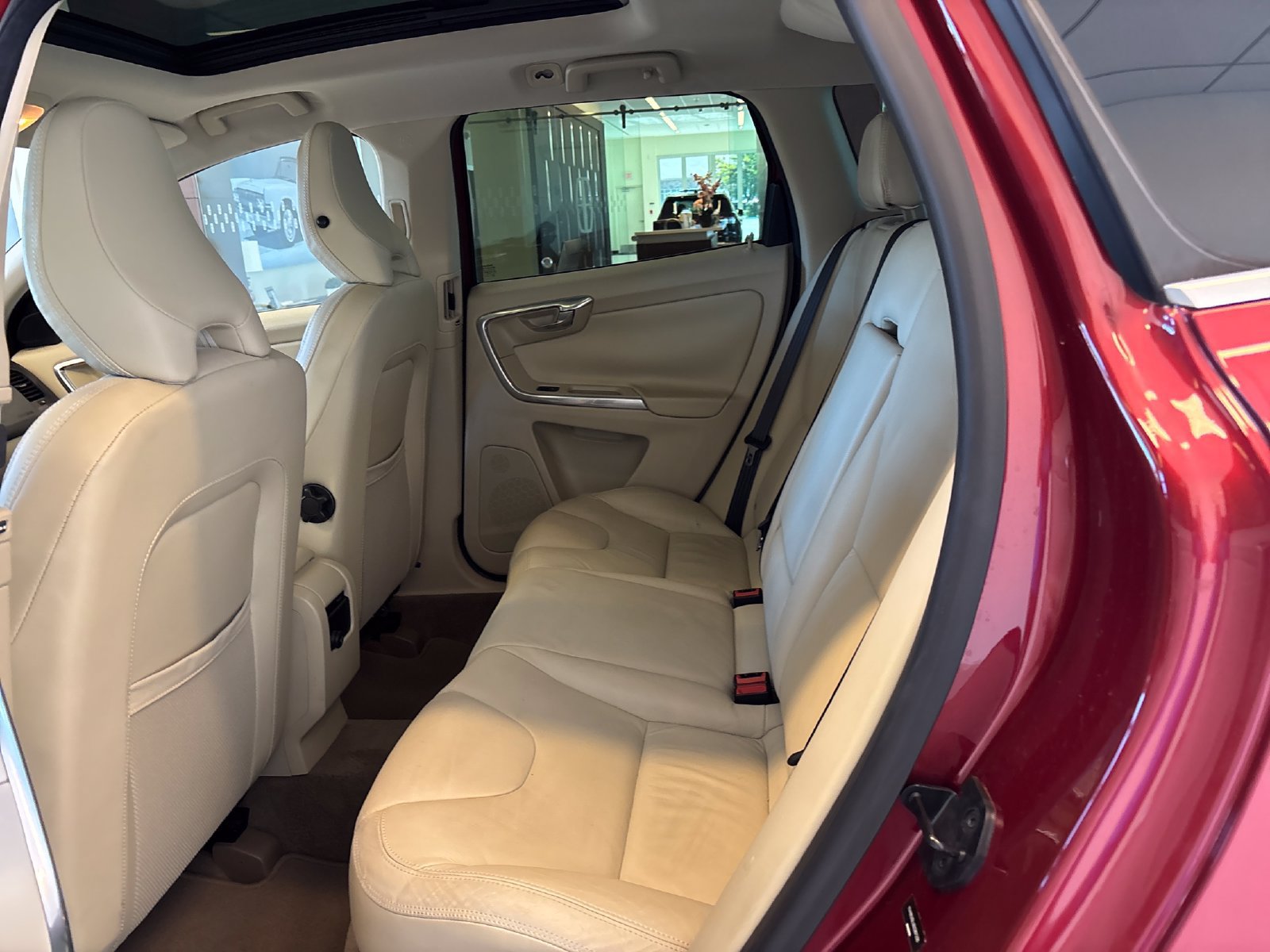 Used 2013 Volvo XC60 3.2 FWD image 11