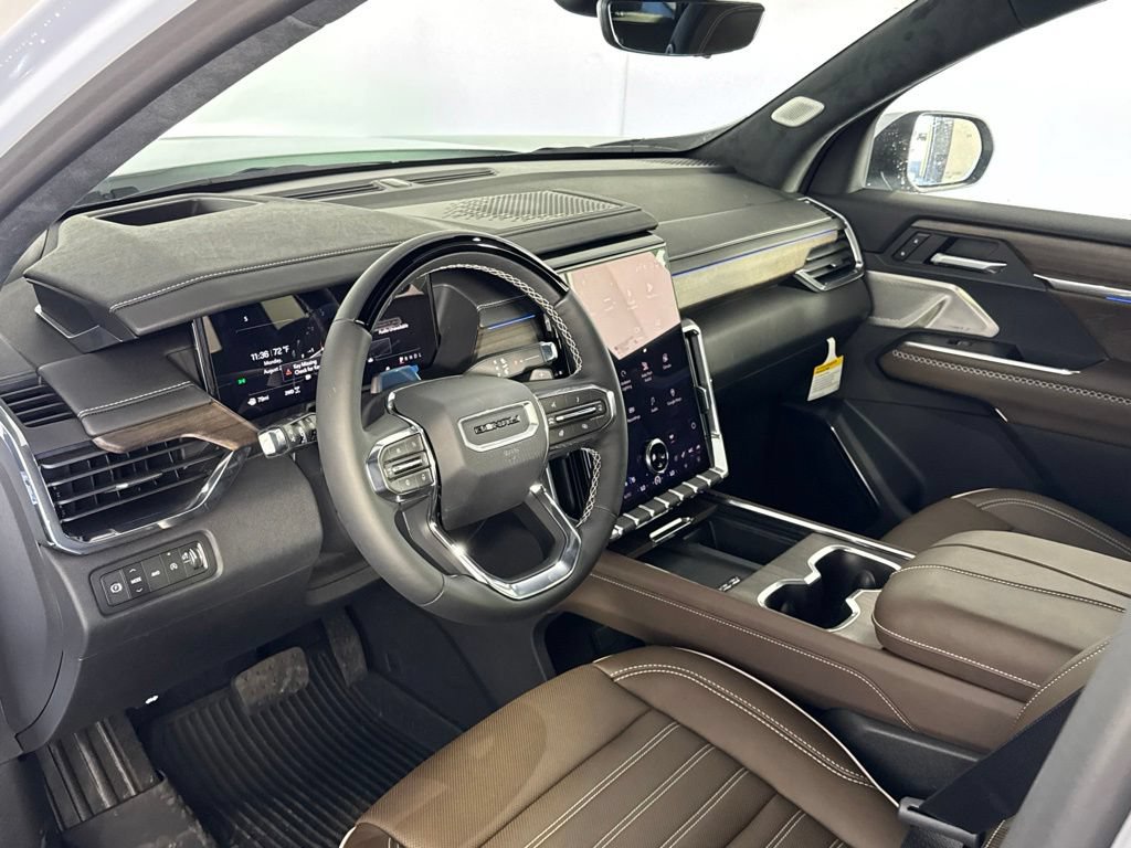 New 2027 GMC Acadia Denali Ultimate w/ LPO, Black Badging Package AWD/4WD image 15
