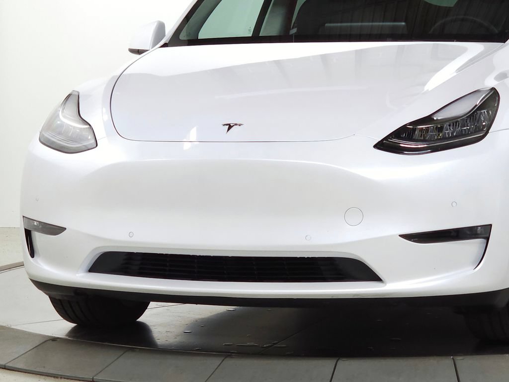 Used 2022 Tesla Model Y Long Range AWD/4WD image 3