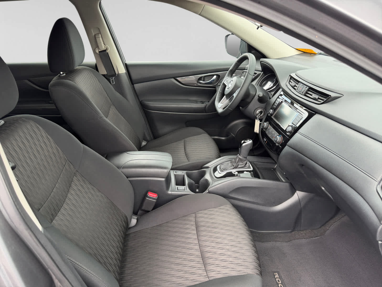Used 2019 Nissan Rogue S w/ Special Edition Package FWD image 17