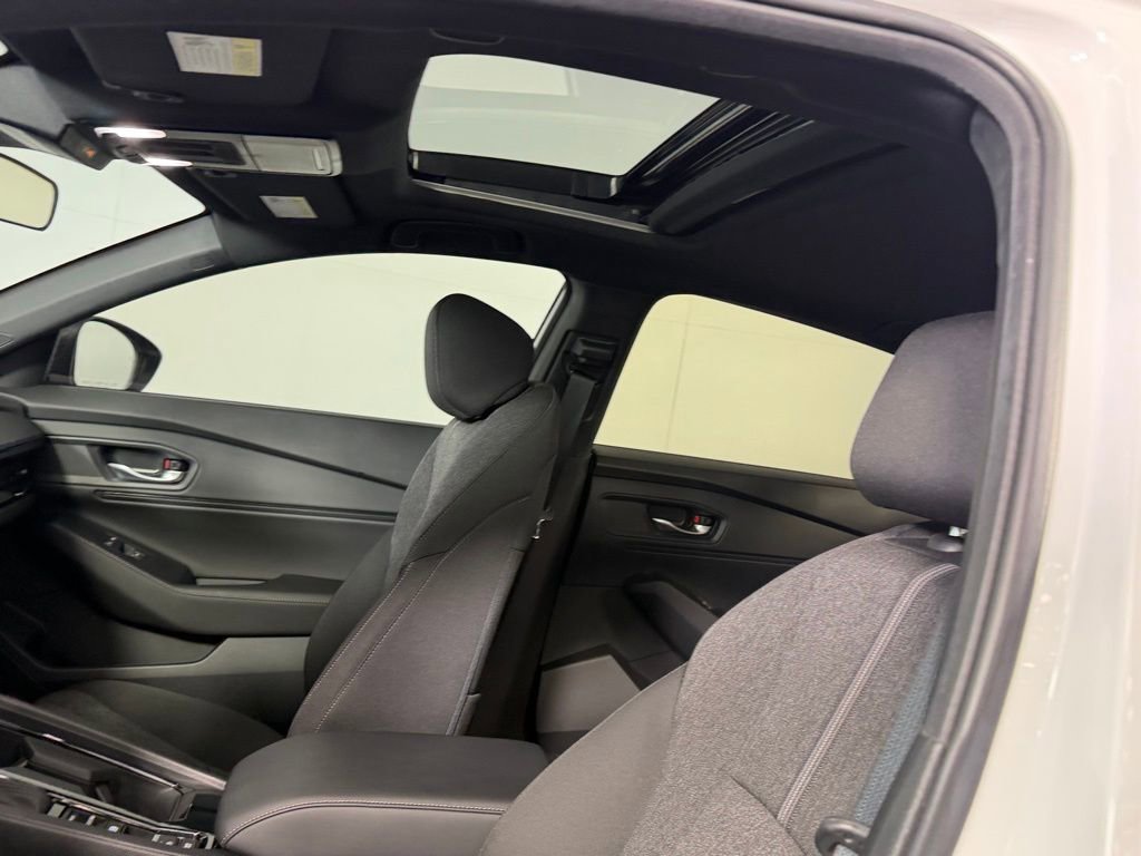 Used 2025 Honda Accord Sport image 20