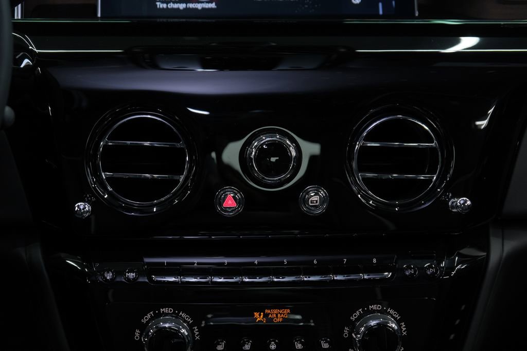 Used 2026 Rolls-Royce Phantom Sedan image 55