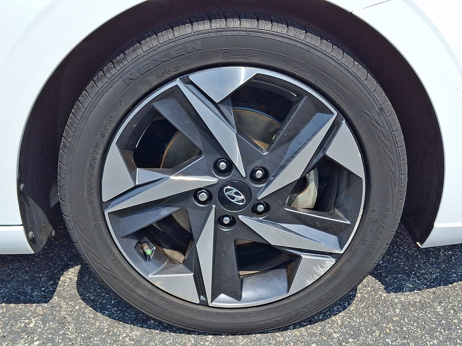 Used 2023 Hyundai Elantra SEL w/ Convenience Package FWD image 8