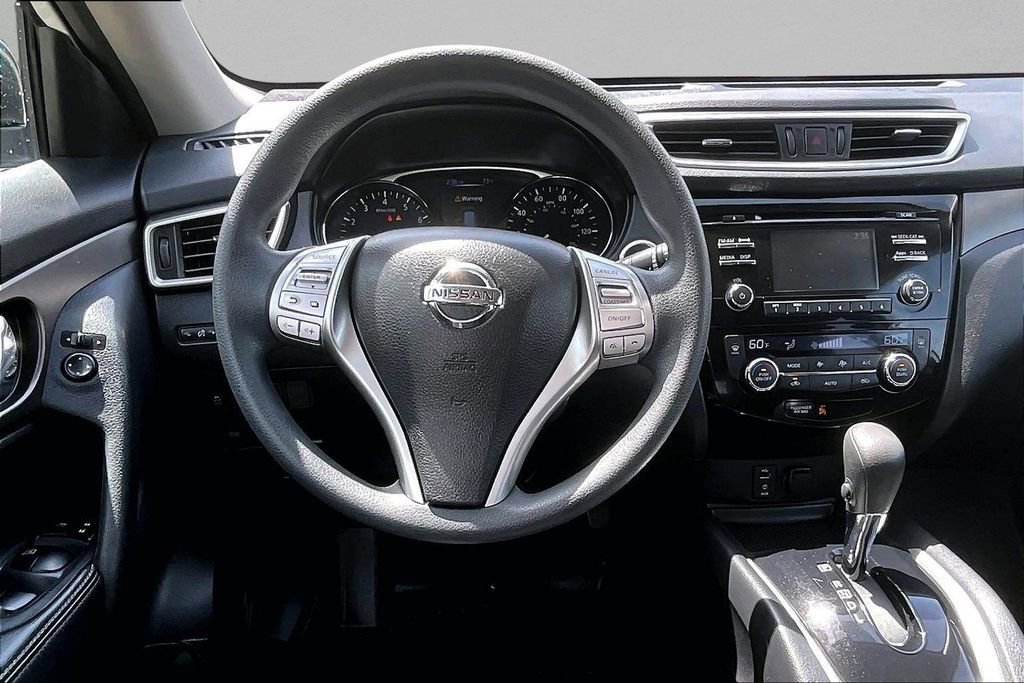 Used 2015 Nissan Rogue SV FWD image 9