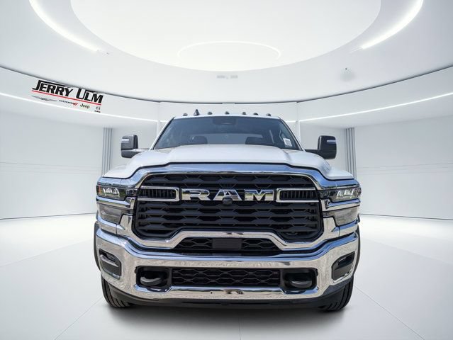 New 2026 RAM 5500 Tradesman w/ Chrome Appearance Group AWD/4WD image 8