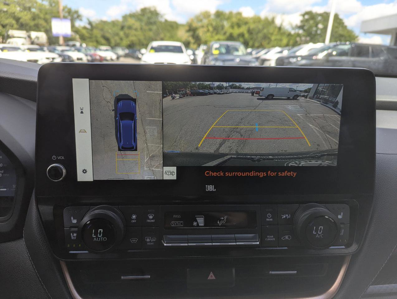 Used 2024 Toyota Grand Highlander AWD Hybrid image 25