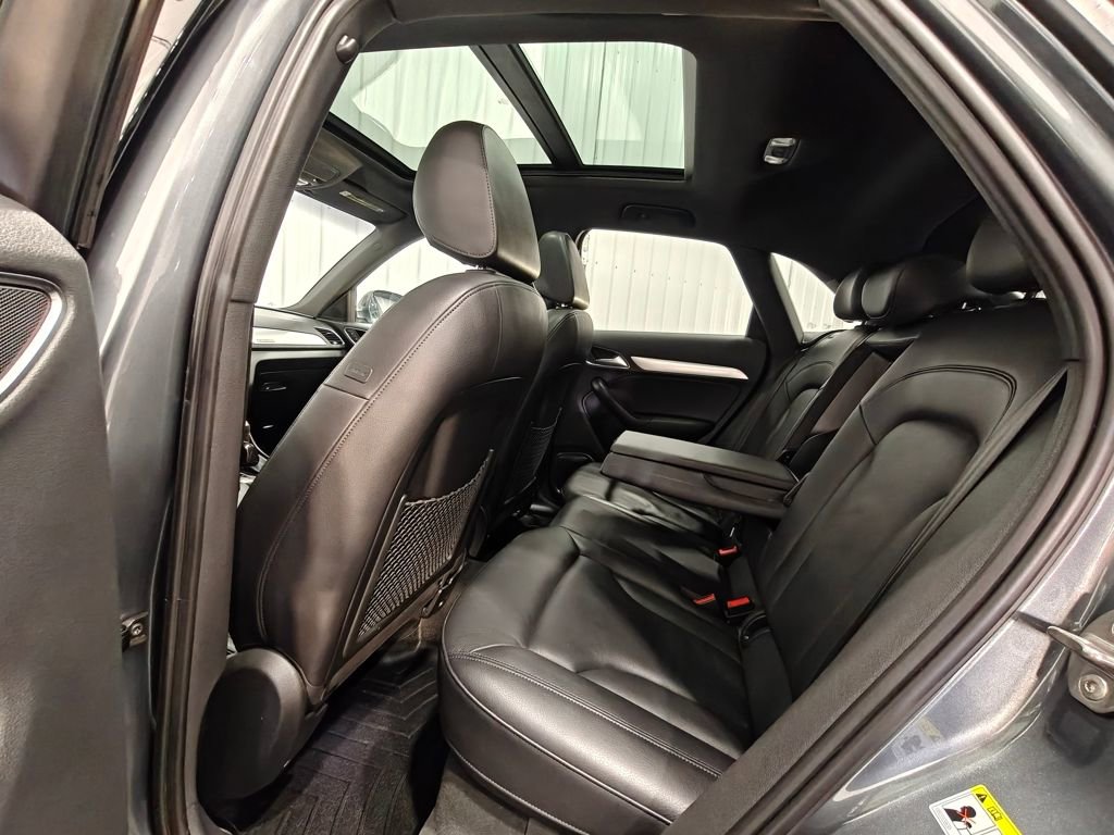 Used 2016 Audi Q3 2.0T Prestige w/ Prestige Package image 30