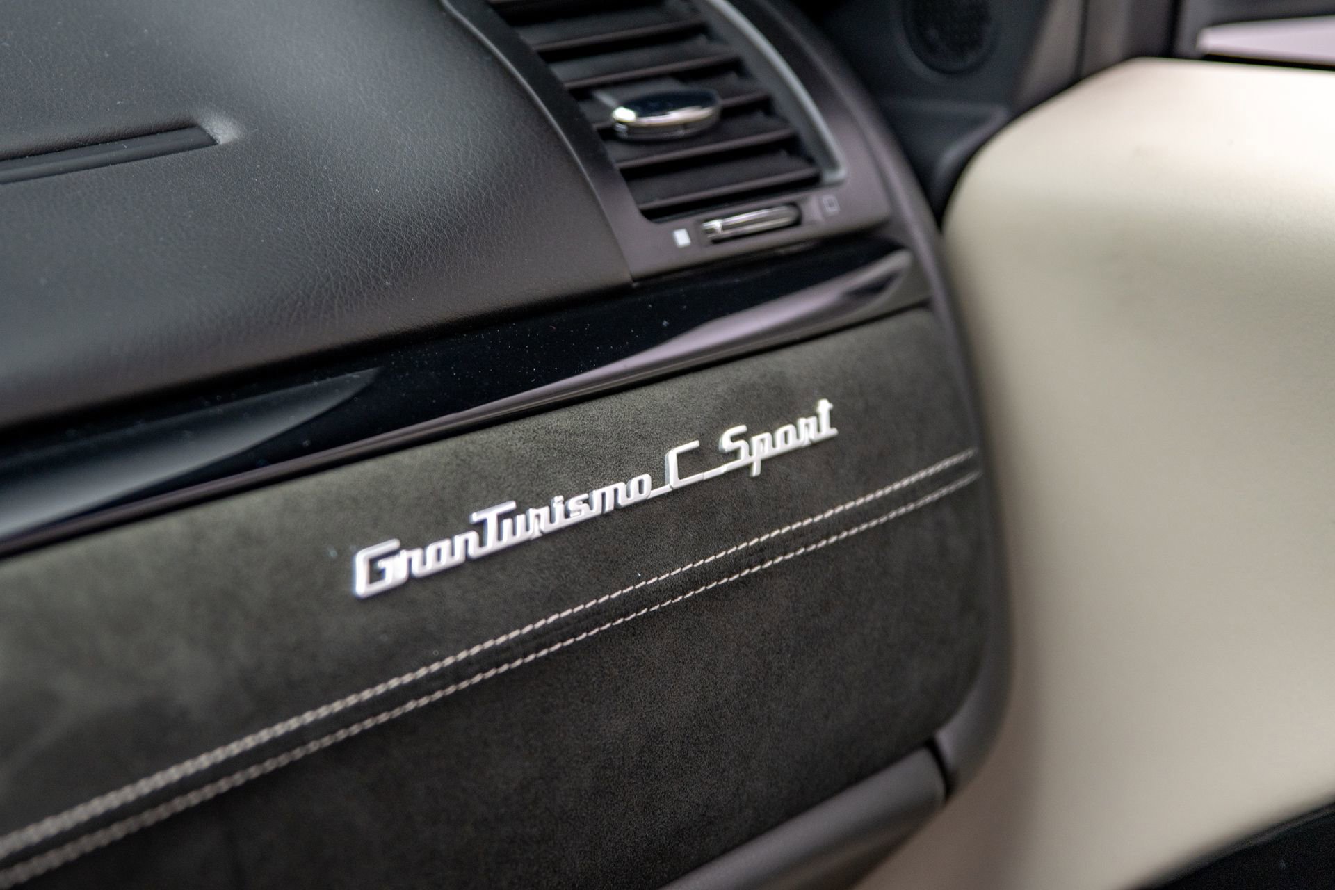 Used 2018 Maserati GranTurismo Sport image 20